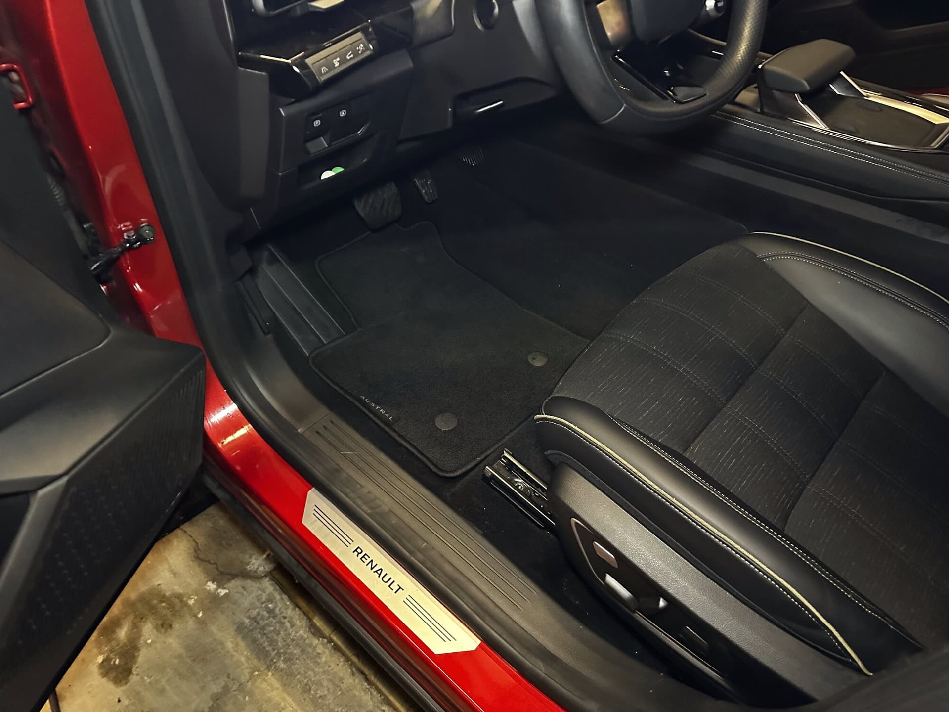 Tapis de sol — Renault Austral — après intervention